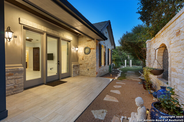 Image 6 of 81 For 8 Winged Foot