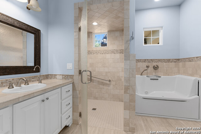 Image 60 of 81 For 8 Winged Foot