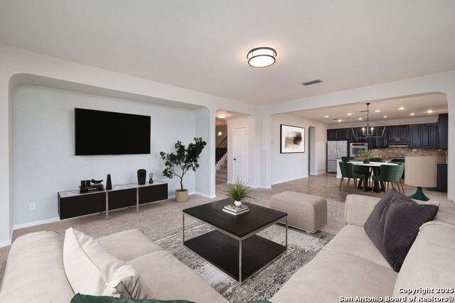 Listing photo id 10 for 1219 Ashbury Bay