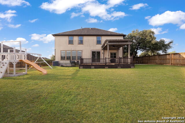 Listing photo id 36 for 1219 Ashbury Bay