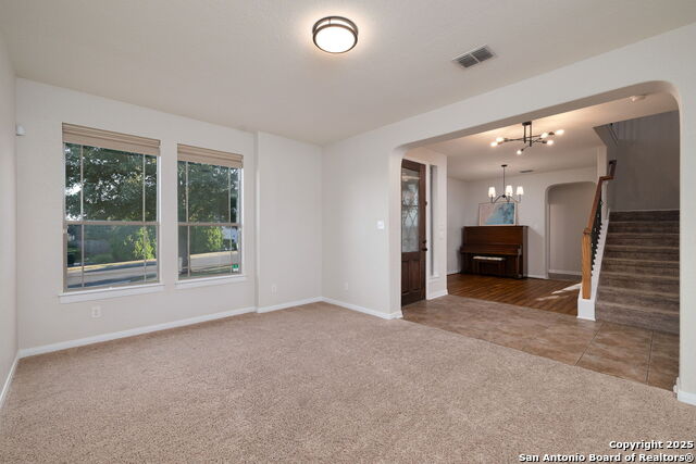 Listing photo id 6 for 1219 Ashbury Bay