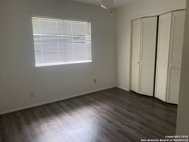 Image 14 of 15 For 1502 Park N