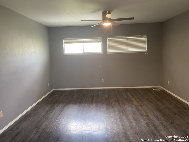 Image 5 of 15 For 1502 Park N