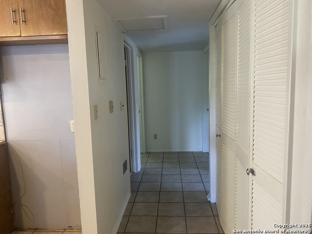 Image 9 of 15 For 1502 Park N