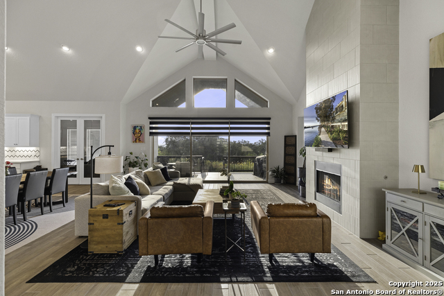 Image 12 of 42 For 552 Falcon Cove