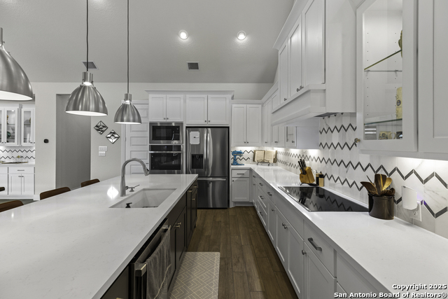 Image 17 of 42 For 552 Falcon Cove