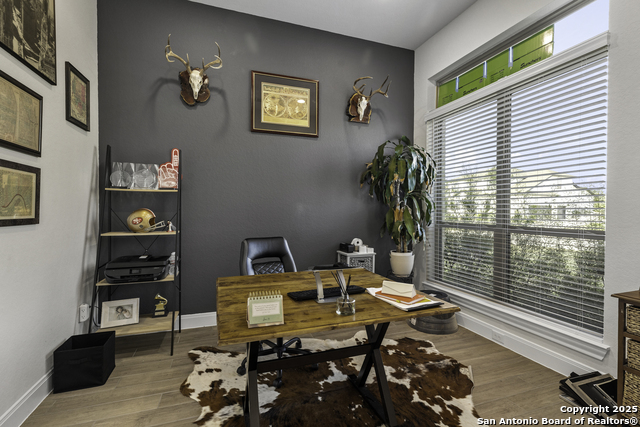 Image 31 of 42 For 552 Falcon Cove