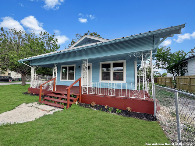 Image 2 of 24 For 1103 Hays  