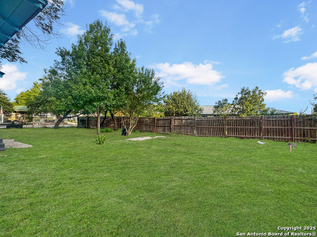 Image 22 of 24 For 1103 Hays  