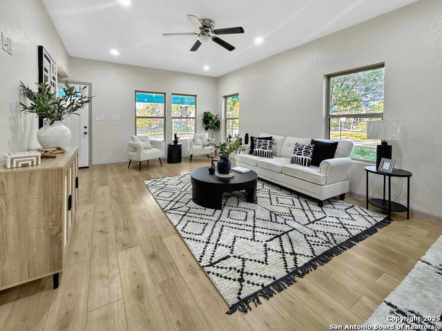 Image 9 of 24 For 1103 Hays  