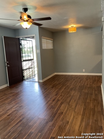 Image 10 of 10 For 1016 Kampmann Blvd  5