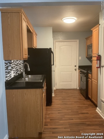 Image 3 of 10 For 1016 Kampmann Blvd  5