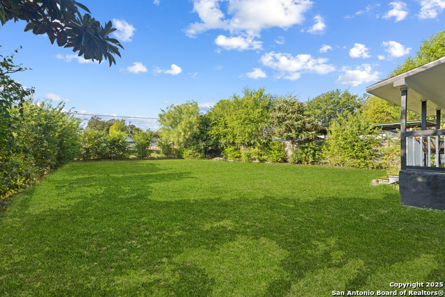 Image 22 of 23 For 2506 Saunders Ave