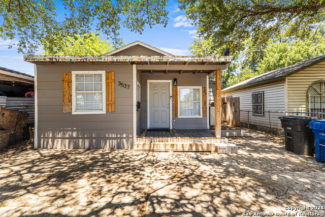 3537 Laredo St S