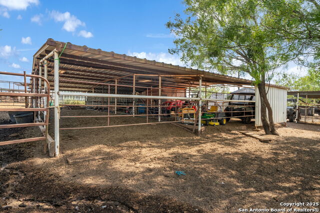 Image 13 of 42 For 5530 Blackhill