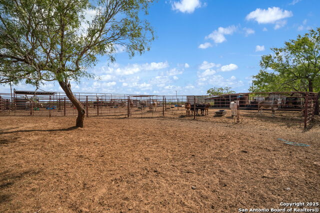 Image 16 of 42 For 5530 Blackhill
