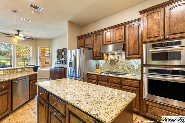 Image 12 of 36 For 25022 Estancia