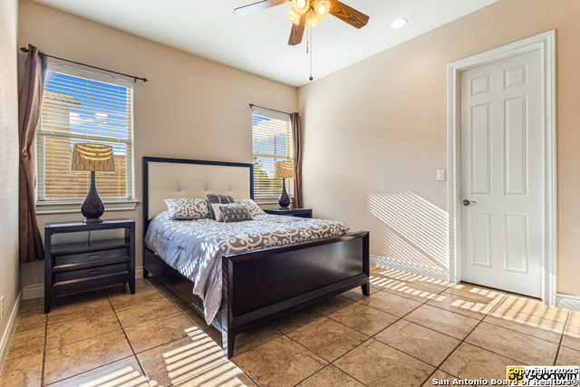 Image 24 of 36 For 25022 Estancia