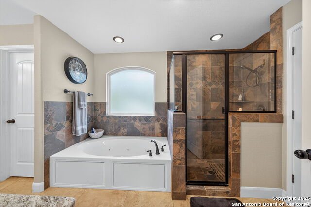 Image 25 of 32 For 1650 Embassy