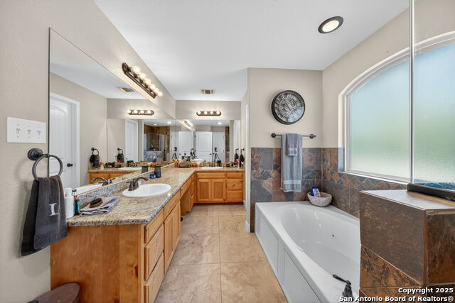 Image 26 of 32 For 1650 Embassy