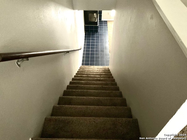 Image 12 of 28 For 4903 Ali Ave 4