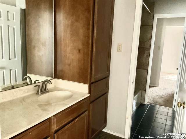 Image 20 of 28 For 4903 Ali Ave 4