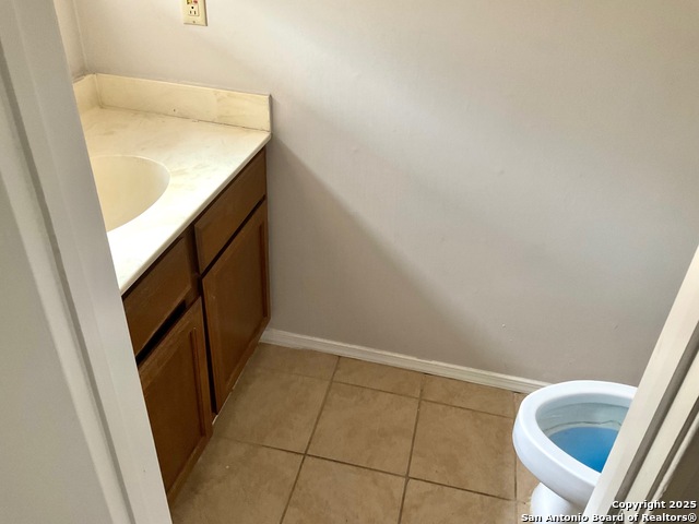 Image 23 of 28 For 4903 Ali Ave 4