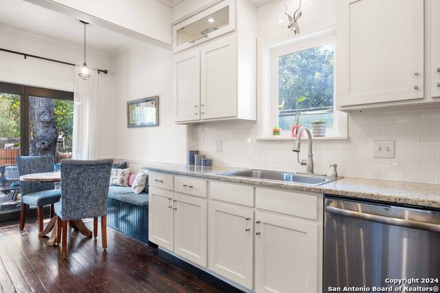 Image 12 of 34 For 228 Clifford Ct