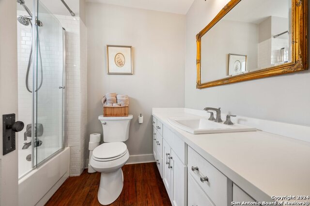 Image 18 of 34 For 228 Clifford Ct