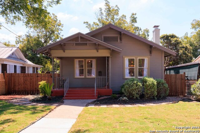 Image 3 of 34 For 228 Clifford Ct