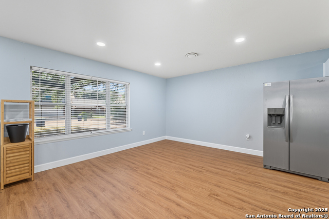 Image 21 of 34 For 543 Freiling