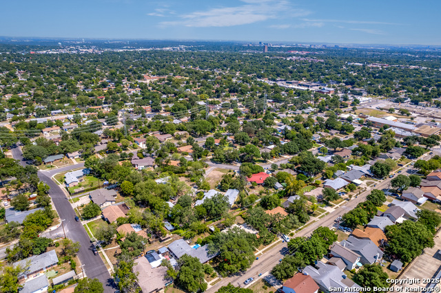 Image 32 of 34 For 543 Freiling