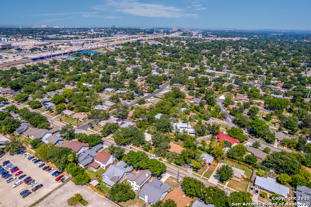 Image 33 of 34 For 543 Freiling