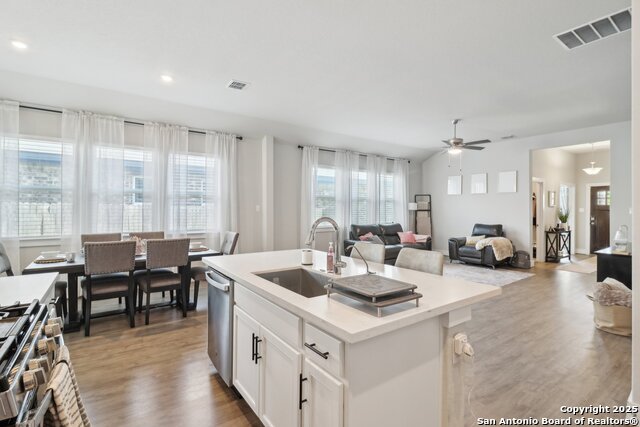 Image 17 of 40 For 14926 Palmer Creek