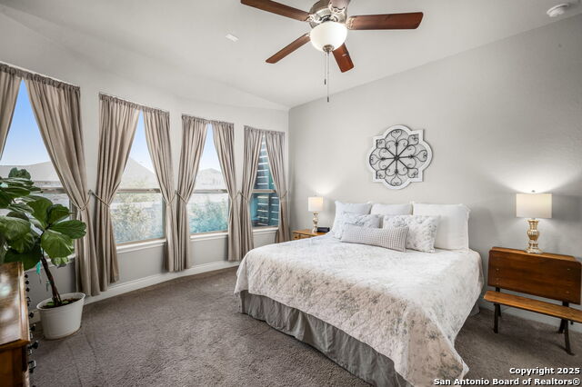 Listing photo id 13 for 1177 Nutmeg  