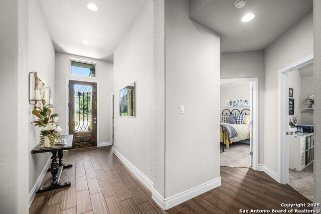 Listing photo id 0 for 1177 Nutmeg  