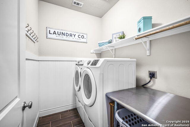 Listing photo id 18 for 1177 Nutmeg  