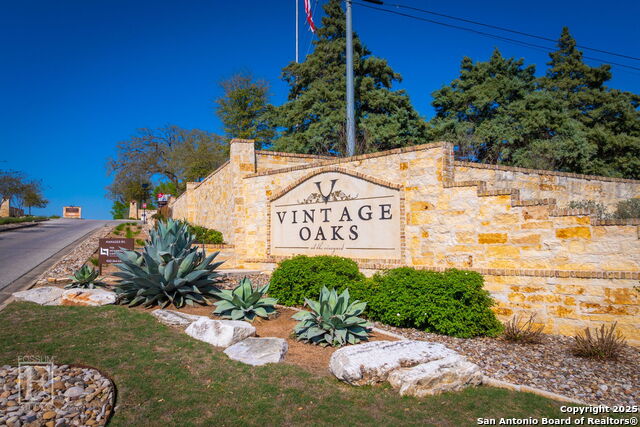 Listing photo id 33 for 1177 Nutmeg  