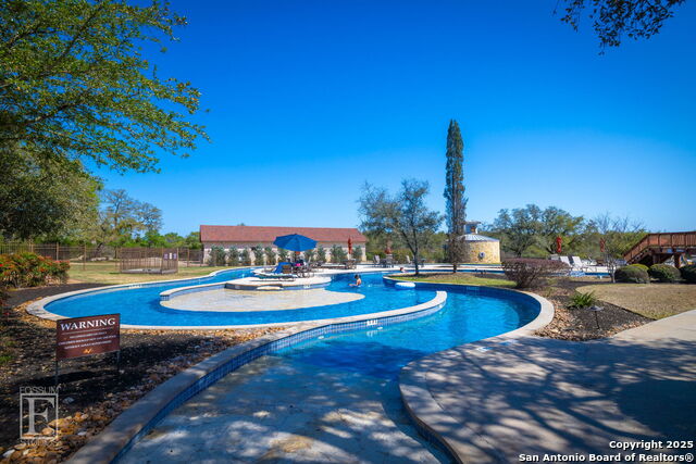 Listing photo id 34 for 1177 Nutmeg  