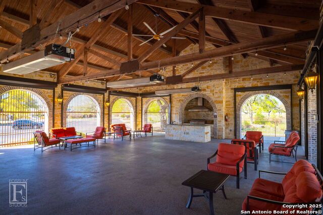 Listing photo id 35 for 1177 Nutmeg  