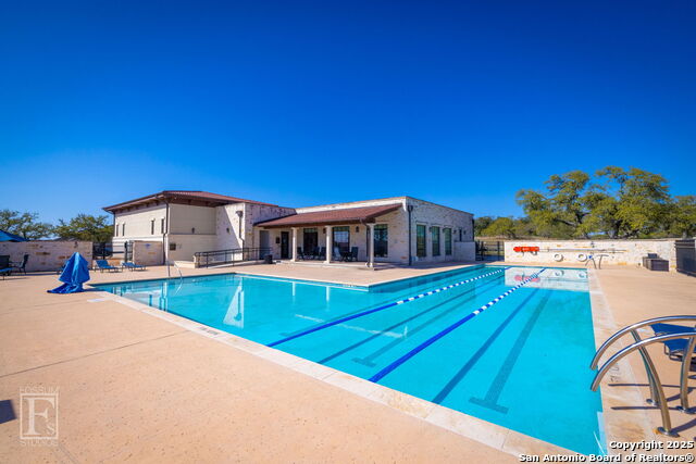 Listing photo id 37 for 1177 Nutmeg  