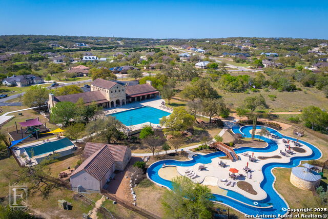 Listing photo id 38 for 1177 Nutmeg  