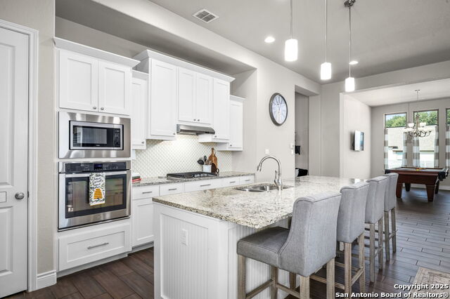 Listing photo id 4 for 1177 Nutmeg  