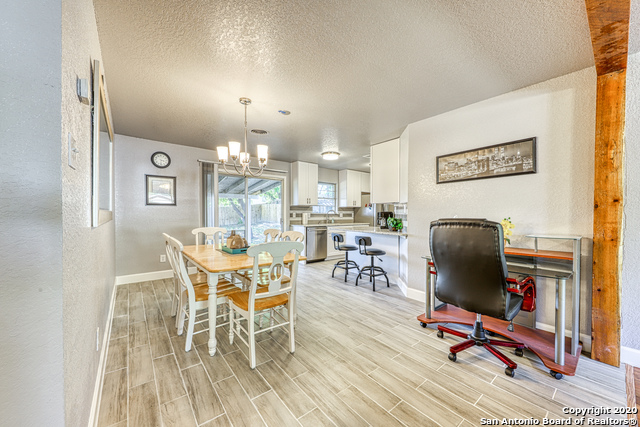Listing photo id 3 for 226 Tammy