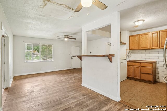 Listing photo id 9 for 142 Newport