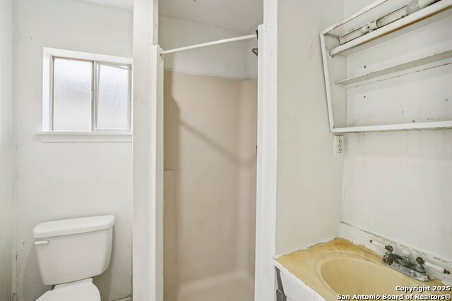 Listing photo id 17 for 142 Newport
