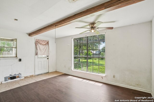 Listing photo id 18 for 142 Newport