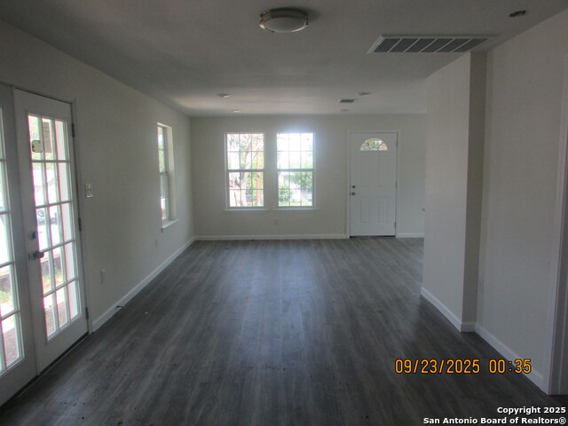Image 9 of 17 For 2116 Mckinley
