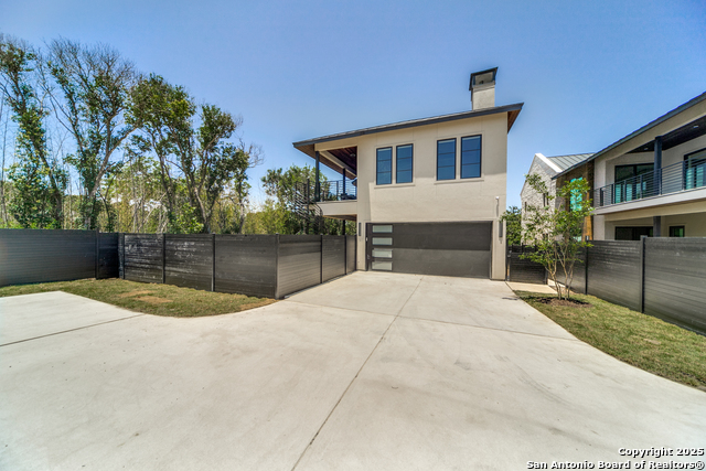 Listing photo id 33 for 401 Oak Park Dr Unit B