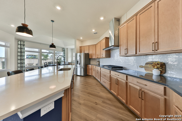 Image 13 of 47 For 195 Piper St